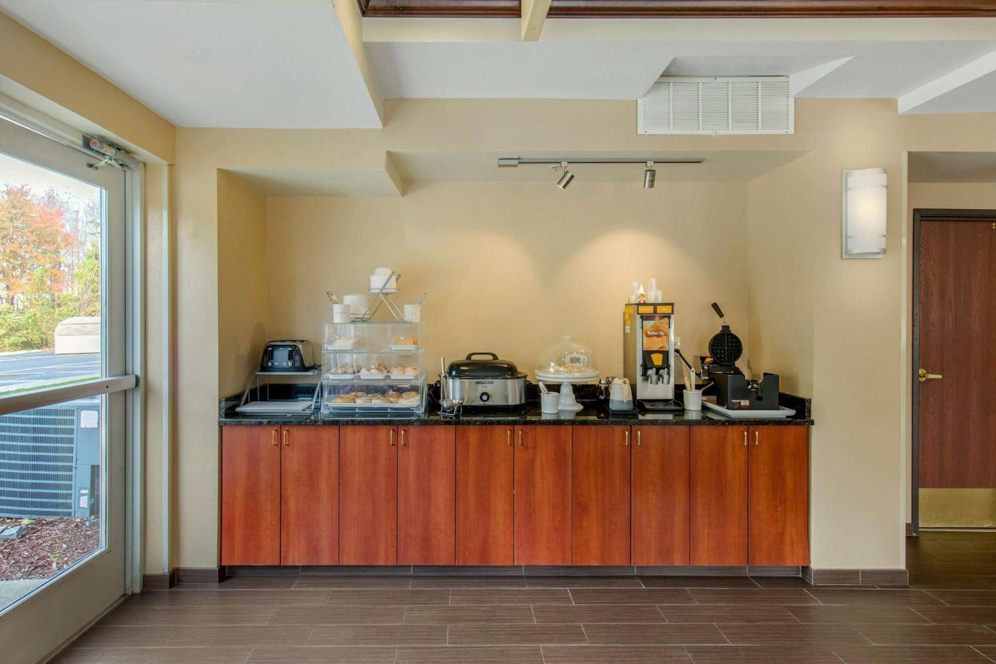 Comfort Suites Seaford Kültér fotó